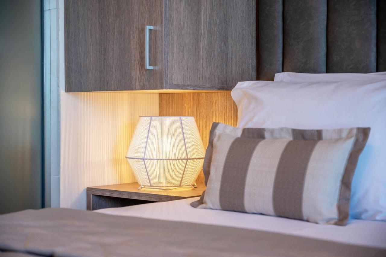 Privilege Luxury Living Sarti Bagian luar foto