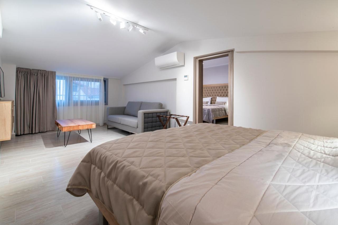 Privilege Luxury Living Sarti Bagian luar foto