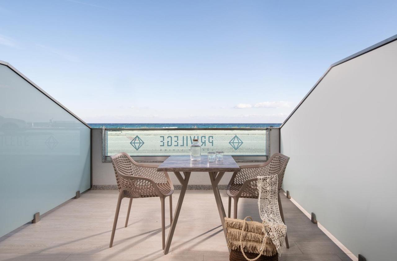 Privilege Luxury Living Sarti Bagian luar foto